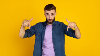 Actualizaciones-de-Google-hombre-explicando